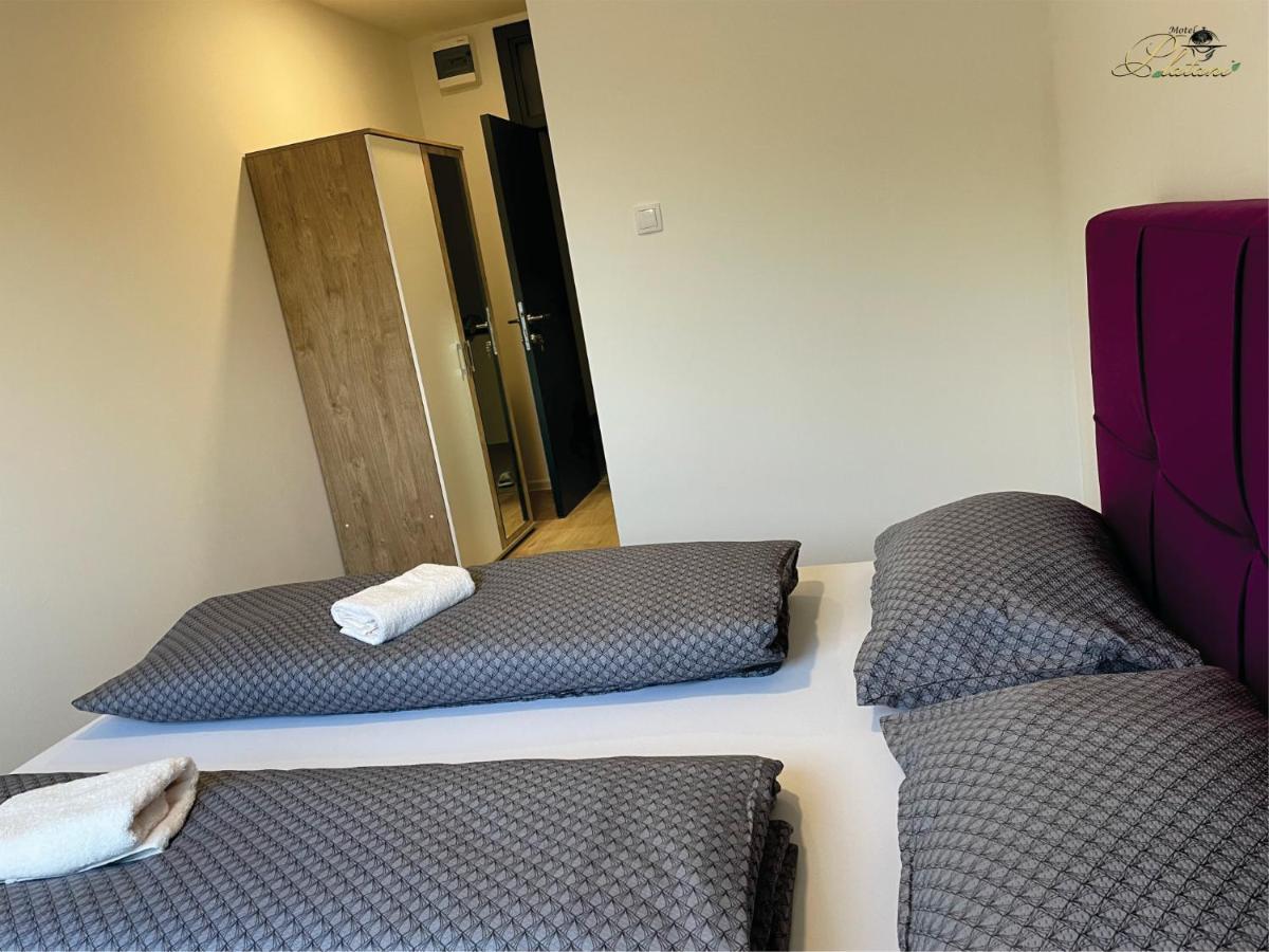 Motel Platani Kotor Varos Ngoại thất bức ảnh